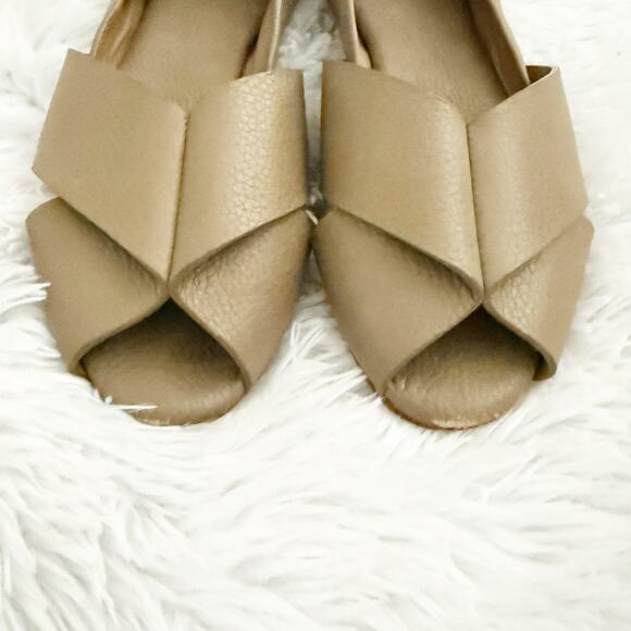 MERCEDES CASTILLOAmaia Slip-on Peep Toe Flats Sandals Taupe PuttySize 7.5